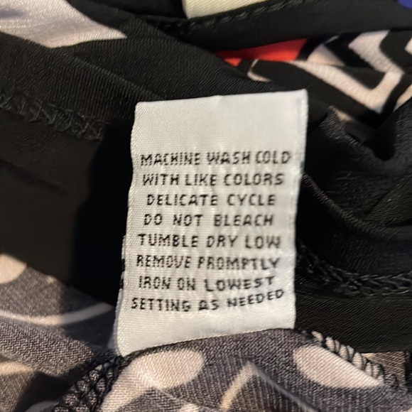 SIGNATURE by SANGRIA BLACK AND RED BOAT NECK MIDI DRESS SIZE 10 - Picture 7 of 7